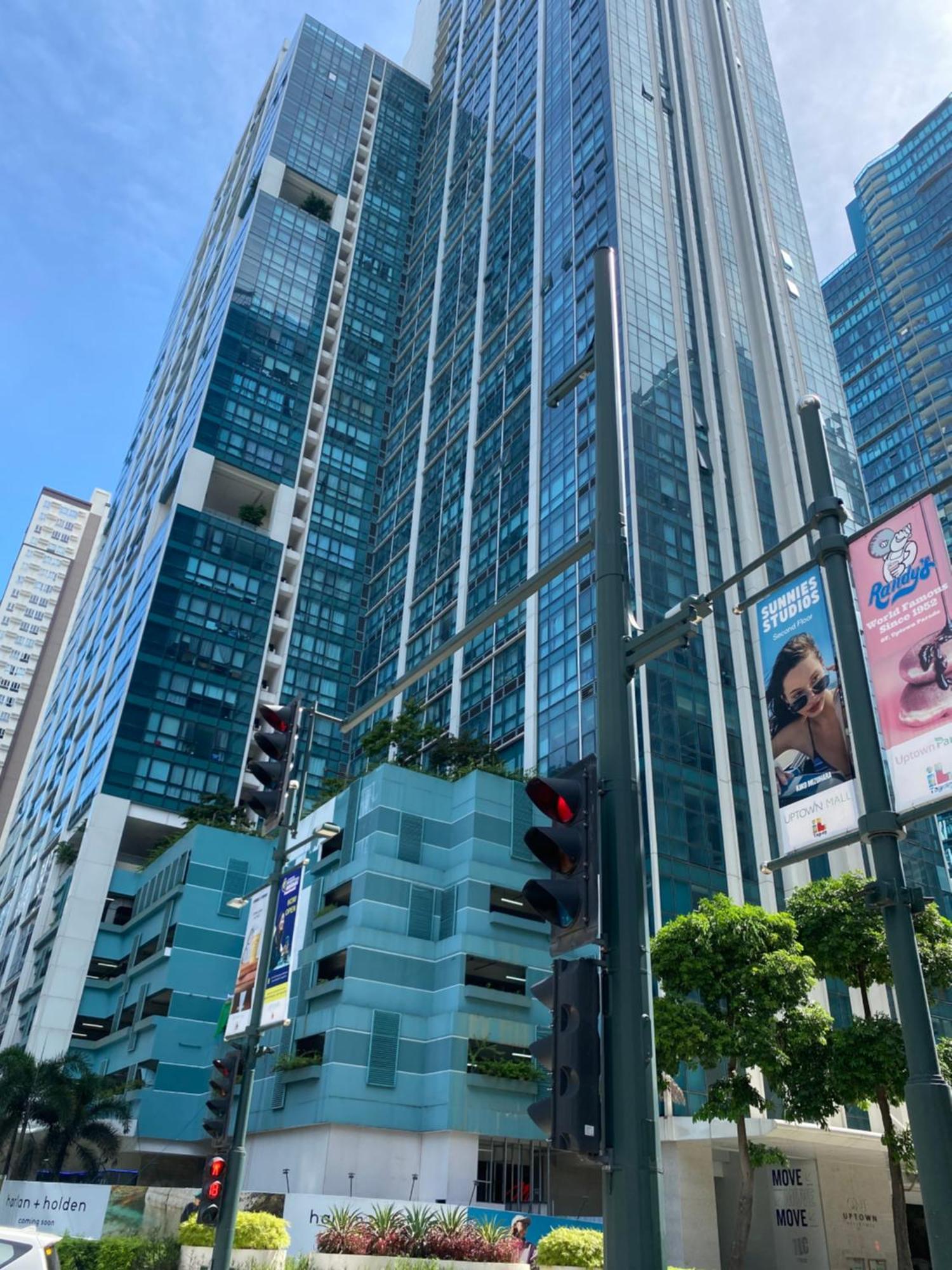 מנילה 1 Bedroom Uptown Bgc Across Uptown Mall מראה חיצוני תמונה